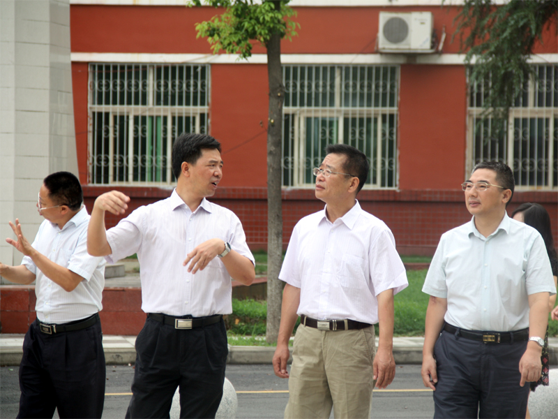 鞍钢教育培训中心赴学院交流