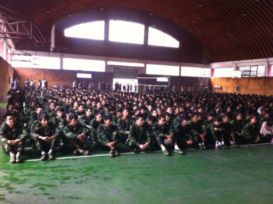学院2013级新生军训开训