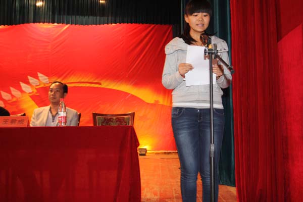 学院西昌教育中心凉山州农校举行2012级新生开学典礼