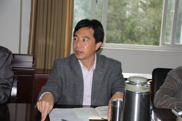 学院召开党的群众路线教育实践活动工作推进会