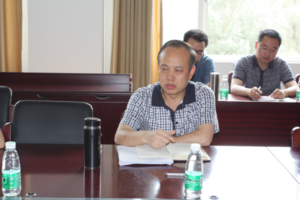 学校召开一季度教学例会