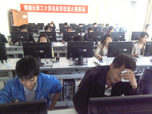 2012年下半年四川省大学生英语等级考试结束