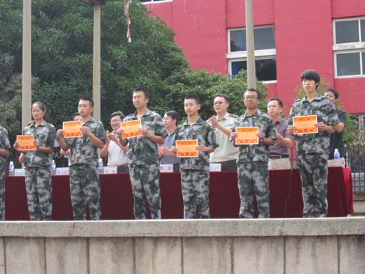 金江校区军训汇演及消防演练
