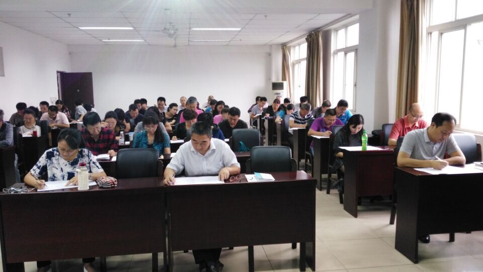学院举办“大学生安全常识50问”知识竞赛