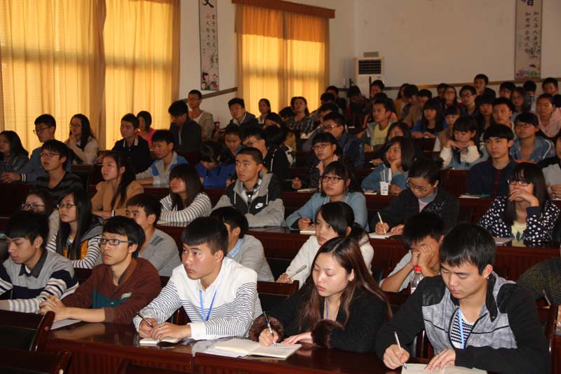 学院举办学生宣传干部写作培训班