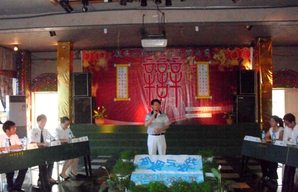 学院“机遇与挑战”大学生辩论赛落幕
