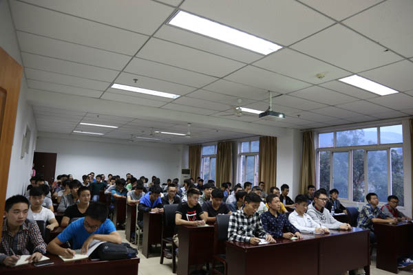 加强青春健康教育 为社会提供优质人才