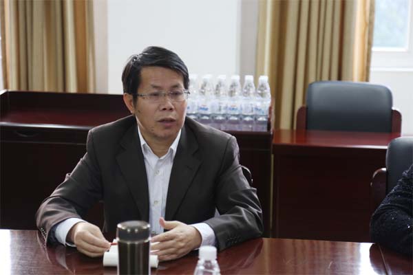 振奋精神  继往开来