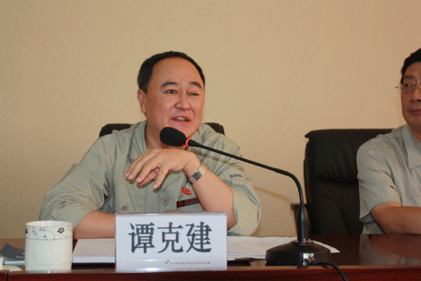 攀钢2012年第二期新入职大学生培训班开班
