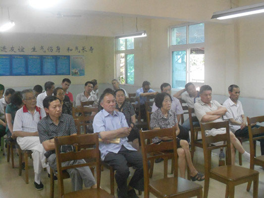东区民建社区与学校家属区居户代表沟通交流