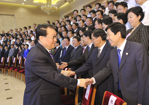 全国加强和改进大学生思想政治教育工作座谈会在京举行